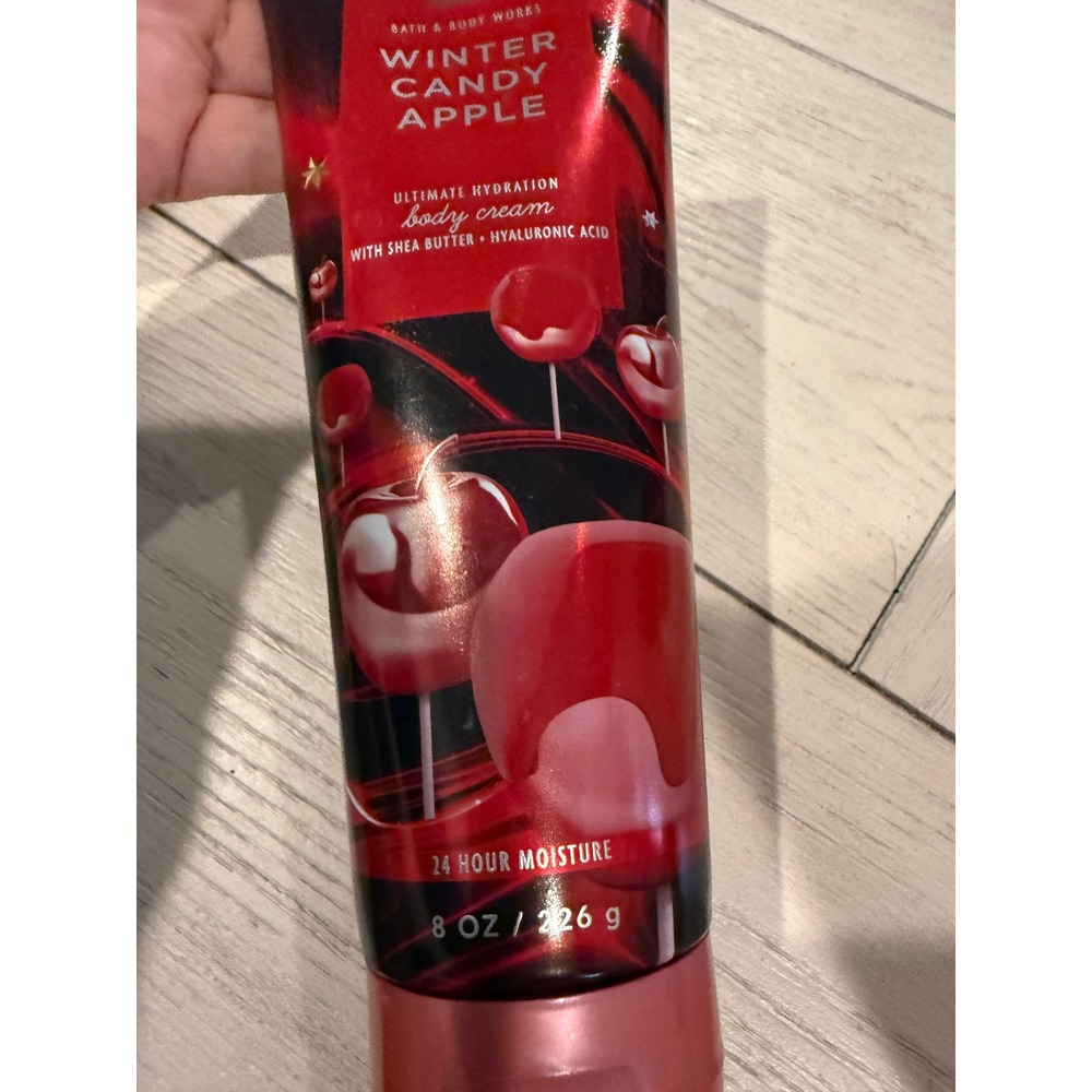 Bath Body Works Winter Candy Apple Ultimate Hydration Body Cream 8 oz used 1 x